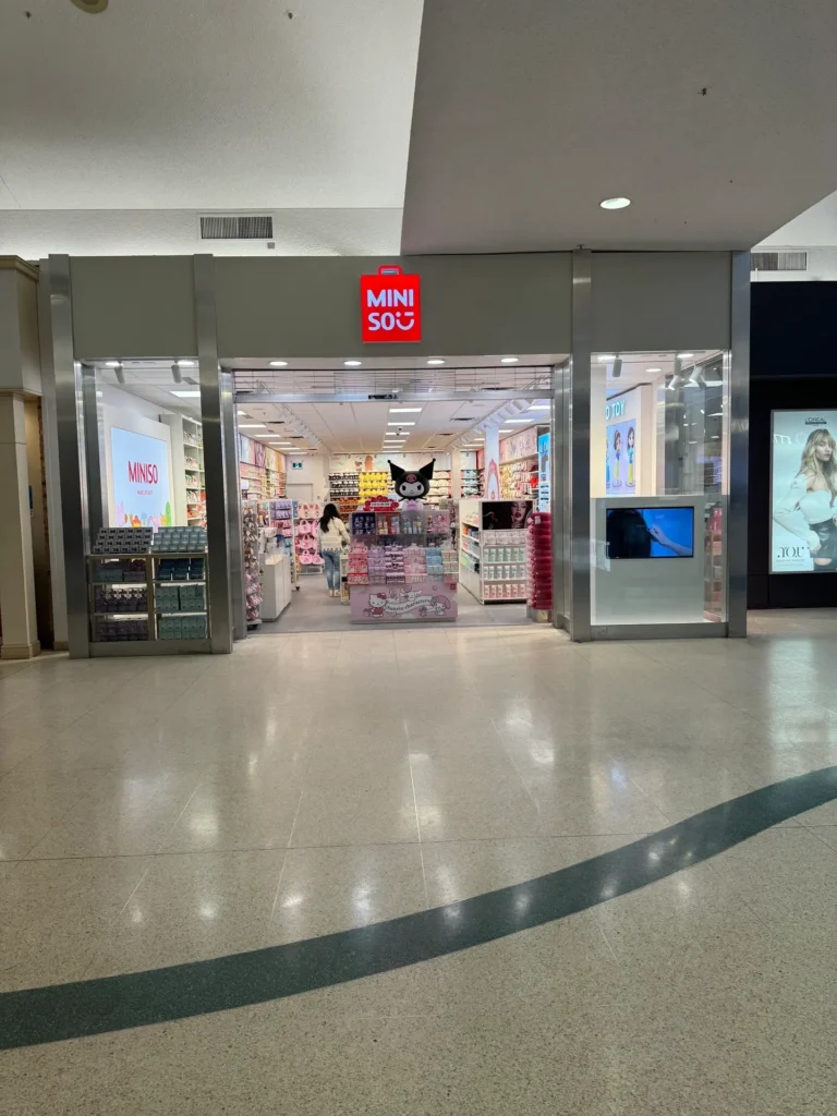 Retail store renovation Etobicoke